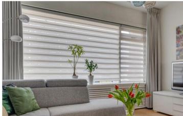 Helder grijze roljaloezieen - te koop wegens verhuizing beschikbaar voor biedingen