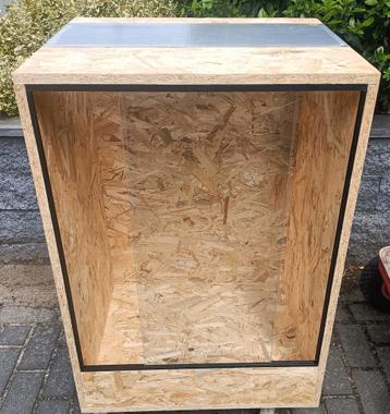 Nieuw osb3 terrarium in de maat 60/50/85 beschikbaar voor biedingen