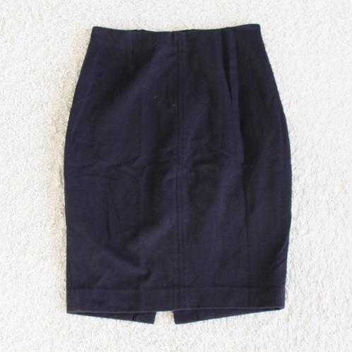 Mooie Uniqlo Rok 71 (Maat 03/S) - 71 € 15,-, Kleding | Dames, Rokken, Zo goed als nieuw, Maat 36 (S), Zwart, Boven de knie, Ophalen of Verzenden