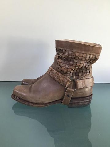 GRATIS VERZENDEN | SENDRA bohemian bruine laarzen 39 beschikbaar voor biedingen