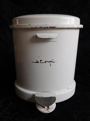 Vintage metalen prullenbak uit de voormalige DDR, ovaal, wit beschikbaar voor biedingen