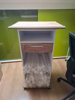 Staande desk / bureau (2 beschikbaar), Ophalen, Met wielen, Zo goed als nieuw, Stabureau