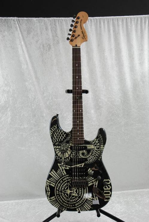 Squier Obey Propaganda Strat, duncan design pick ups,, Muziek en Instrumenten, Instrumenten | Onderdelen, Gebruikt, Elektrische gitaar