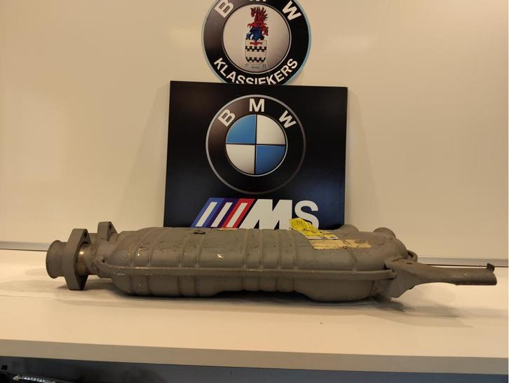 BMW E34 525i/525ix middendemper org Nieuw, Auto-onderdelen, Uitlaatsystemen, BMW, Nieuw, Ophalen of Verzenden