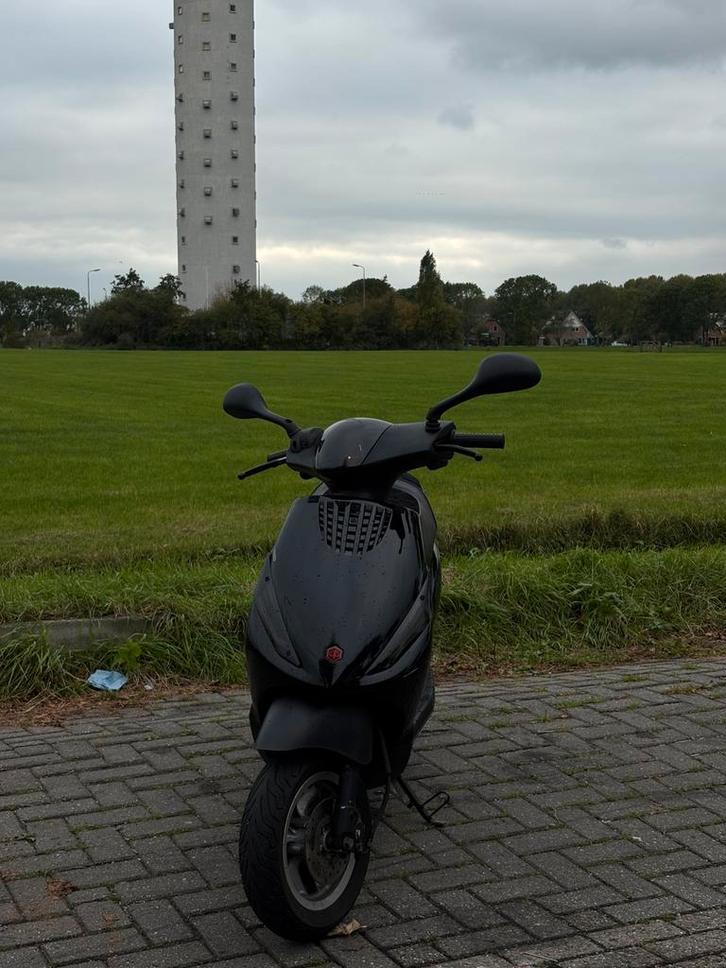 Piaggio Zip 80cc, Fietsen en Brommers, Scooters | Piaggio, Nieuw, Zip, Maximaal 45 km/u, Benzine, Ophalen of Verzenden