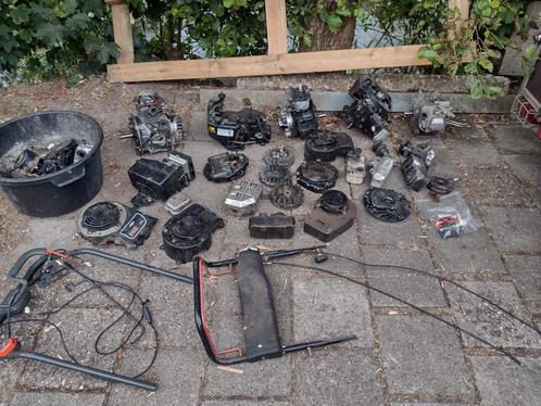 Partij grasmaaier motoren en onderdelen briggs stratton, Tuin en Terras, Grasmaaiers, Ophalen of Verzenden