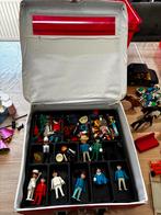 2 vintage koffers en diverse playmobile, Kinderen en Baby's, Speelgoed | Playmobil, Ophalen of Verzenden, Gebruikt, Los playmobil