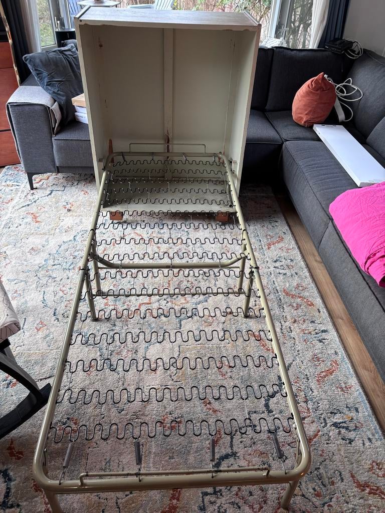 Leuk Vintage Logeerbed / Kastje excl matras, Ophalen, Gebruikt, Met klep(pen), 100 tot 150 cm