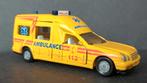 Mercedes Benz binz ambulance a2002 1:55 Siku Pol, Hobby en Vrije tijd, Modelauto's | Overige schalen, Ophalen of Verzenden, Zo goed als nieuw