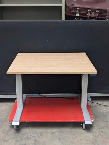 Electrisch hoog-laag bureau