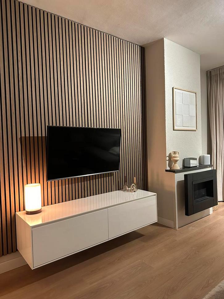 Zwevend witte tv meubel kast Goossens, Huis en Inrichting, Kasten | Televisiemeubels, Gebruikt, Minder dan 100 cm, 100 tot 150 cm