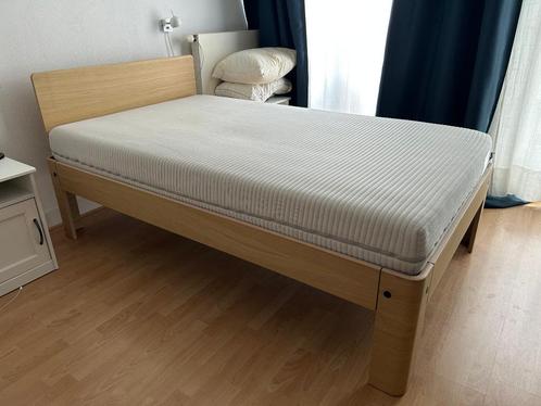 Auping oak wood bed frame + Sparta firm mattress (120 cm), Huis en Inrichting, Slaapkamer | Bedden, Zo goed als nieuw, Twijfelaar