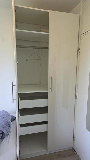 IKEA PAX Kast wit met deuren, 3 lades, legplanken en roede - afbeelding 1