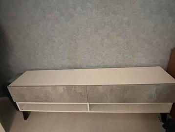 TV Kast Betonlook 150cm beschikbaar voor biedingen