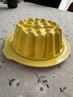 Puddingvorm met schaal. Geel antiek, Ophalen of Verzenden