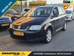 Volkswagen Touran 1.4 TSI Highline Climate/Cruise/Navi Nw AP, Voorwielaandrijving, Gebruikt, 4 cilinders, Zwart