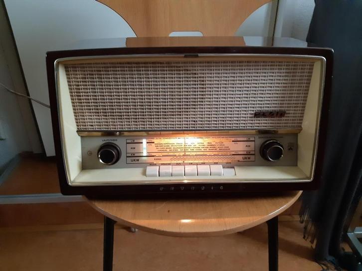 Grundig 2340 kleine Buizen radio met FM, Audio, Tv en Foto, Radio's, Gebruikt, Radio, Ophalen