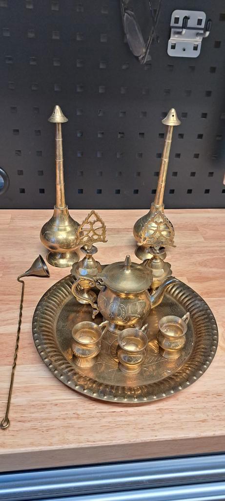 Antiek theeservies van messing, Antiek en Kunst, Antiek | Goud en Zilver, Ophalen of Verzenden