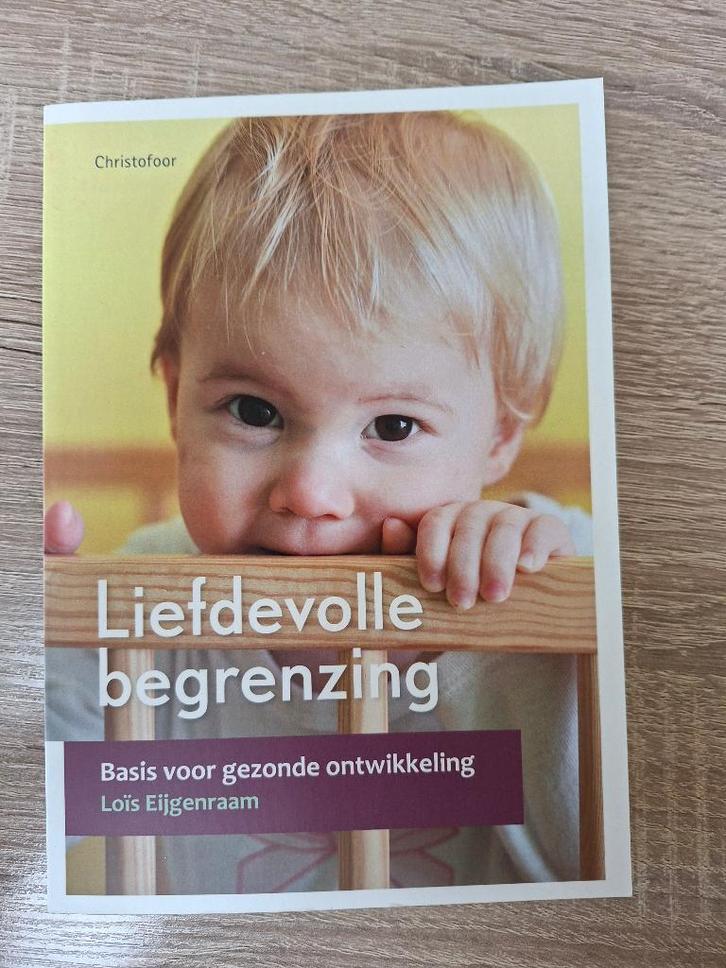 Liefdevolle begrenzen/opgroeien LoÏs Eijgenraam, Boeken, Zwangerschap en Opvoeding, Gelezen, Zwangerschap en Bevalling, Ophalen of Verzenden