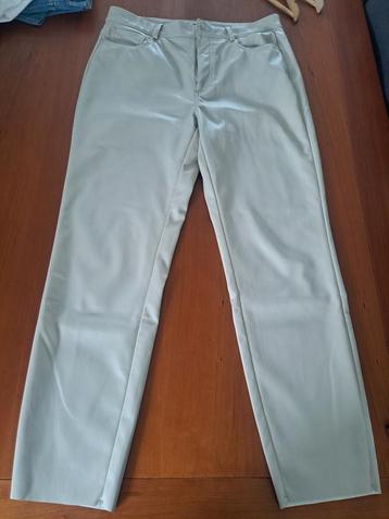 Faux leather broek Only maat 34/32 (44) beschikbaar voor biedingen