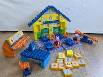 BIG Play Bloxx Peppa Pig School beschikbaar voor biedingen