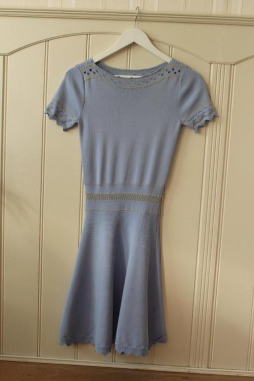 Jurkje van JOSH V maat XS, Kleding | Dames, Jurken, Zo goed als nieuw, Maat 34 (XS) of kleiner, Blauw, Knielengte, Ophalen of Verzenden