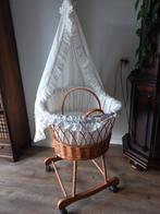 Rotan wieg, Ophalen, Zo goed als nieuw, Wieg