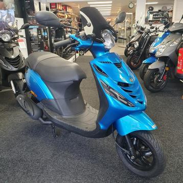 Piaggio Zip 45km 4takt kickstart Candy Blue brom smoke led beschikbaar voor biedingen