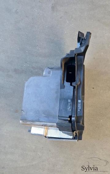 Accuhouder Accubak BMW 3 serie F30 LCI 61219350710 9350710 6 beschikbaar voor biedingen