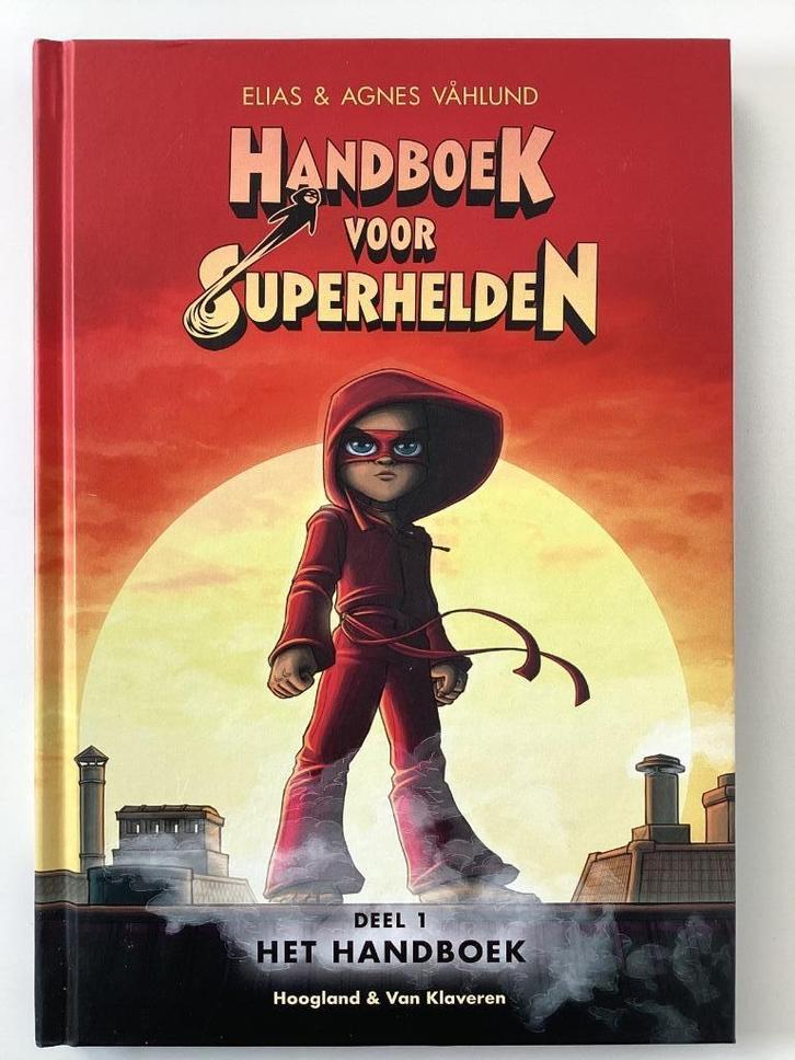 Handboek voor Superhelden  - deel 1 - Het Handboek, Boeken, Kinderboeken | Jeugd | 10 tot 12 jaar, Zo goed als nieuw, Ophalen