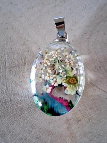 glazen hanger life tree bloem wit blauw groen roze beschikbaar voor biedingen