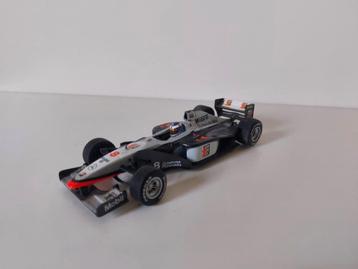 Minichamps McLaren Mercedes-Benz MP4-13 Hakkinen beschikbaar voor biedingen