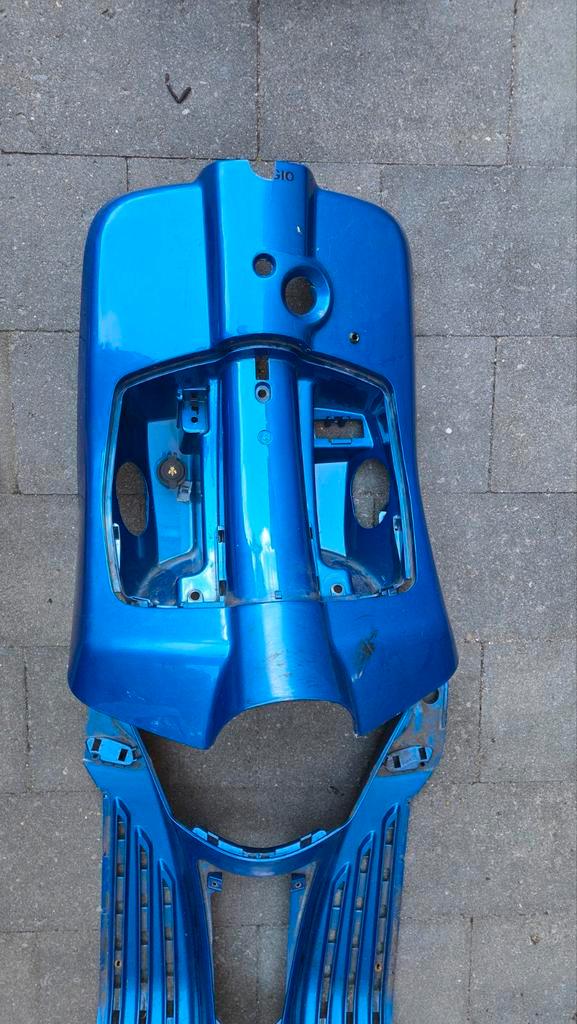 Vespa sprint gebruikte beschadigde kappen., Fietsen en Brommers, Scooters | Vespa, Gebruikt, Benzine, Ophalen of Verzenden