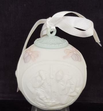 Lladro kerstbal 1995, ong. 9 cm beschikbaar voor biedingen