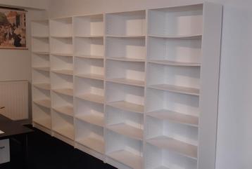 5x BILLY Boekenkasten 80 x 202 x 28 beschikbaar voor biedingen