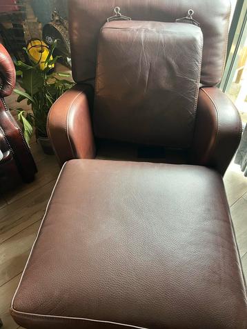 Roche Bobois Echt Leer Fauteuil met Voetenbank beschikbaar voor biedingen