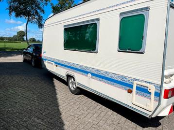 Zeer nette Adria Unica 464 PH , Isabella voortent  en mover beschikbaar voor biedingen