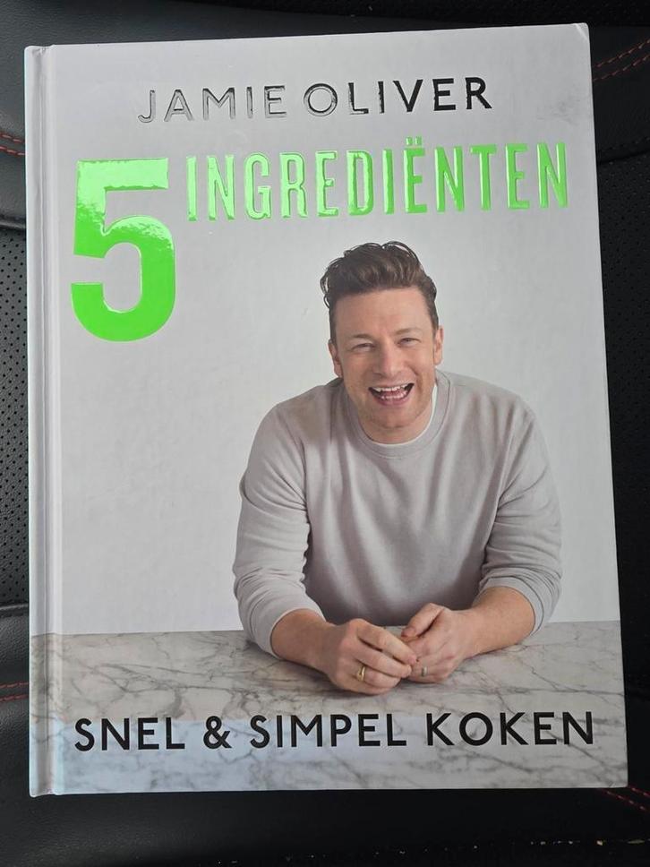 Jamie Oliver - Jamie Oliver - 5 ingredienten, Boeken, Kookboeken, Zo goed als nieuw, Ophalen of Verzenden