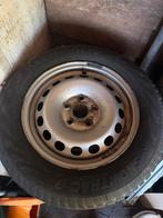 Stalen Velgen met Winterbanden - Caddy 2012, Auto-onderdelen, Banden en Velgen, Ophalen, Gebruikt, 15 inch, Banden en Velgen