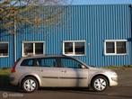 Renault Megane Grand Tour 2.0-16V Apk 08.26 Zeer Netjes!, 135 pk, Gebruikt, Beige, 4 cilinders