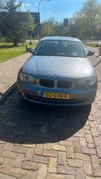 BMW 1-Serie (e87) 2.0 118I 5DR 2011 Grijs, Auto's, Te koop, 2000 cc, Zilver of Grijs, Geïmporteerd