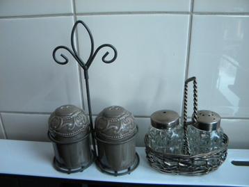 PEPER ZOUT STEL COUNTRY FIELD EN PEPER ZOUTSTEL VINTAGE beschikbaar voor biedingen