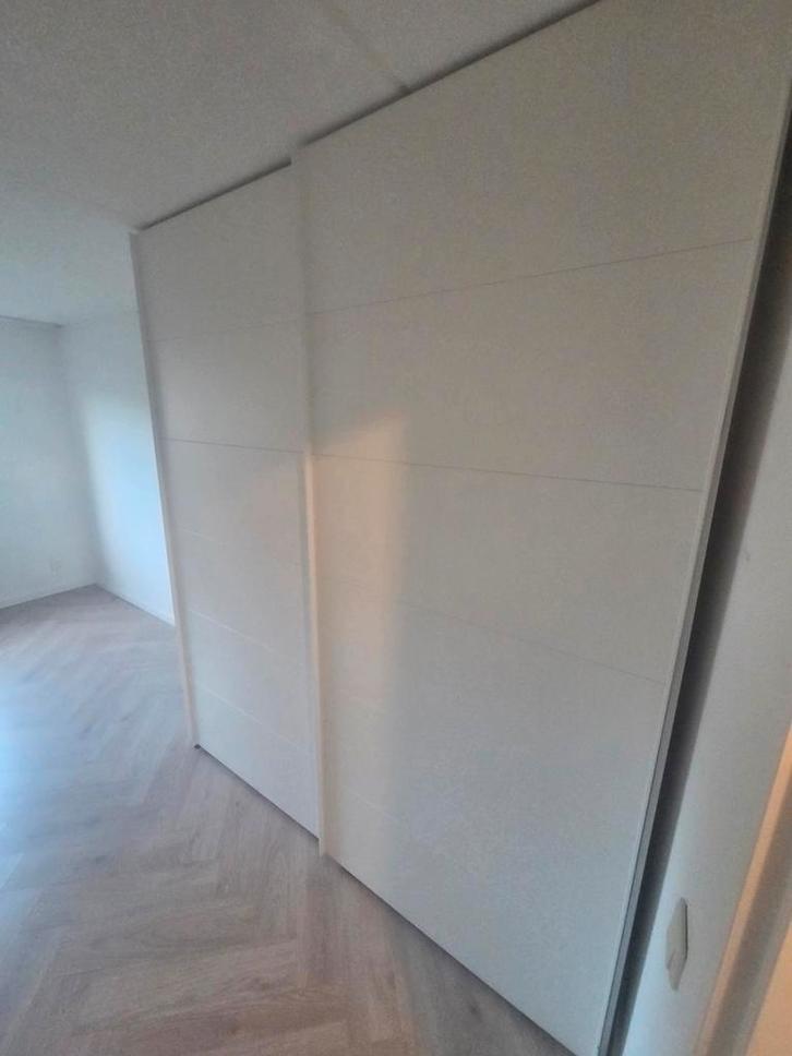 Witte IKEA PAX kast 200cm breed met schuifdeuren, Huis en Inrichting, Kasten | Kledingkasten, Ophalen