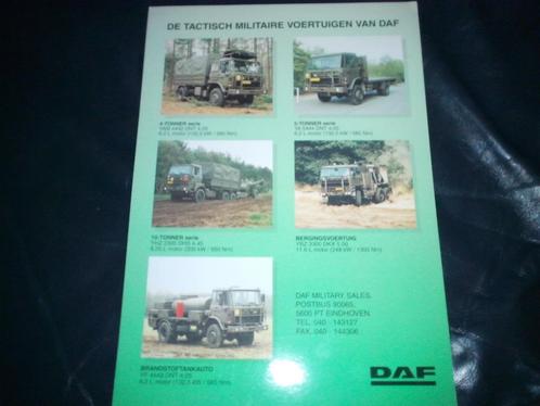 2x DAF militaire brochures/folders YA4442 YA5444 YBZ3300, Boeken, Auto's | Folders en Tijdschriften, Zo goed als nieuw, Overige merken