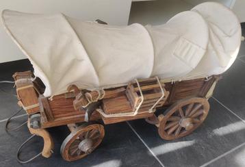 Vintage modelwagen huifkar beschikbaar voor biedingen