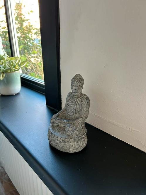 Buddha boeddha beeld van het merk SoTrue Troubadour, Huis en Inrichting, Woonaccessoires | Wandplanken en Boekenplanken, Zo goed als nieuw