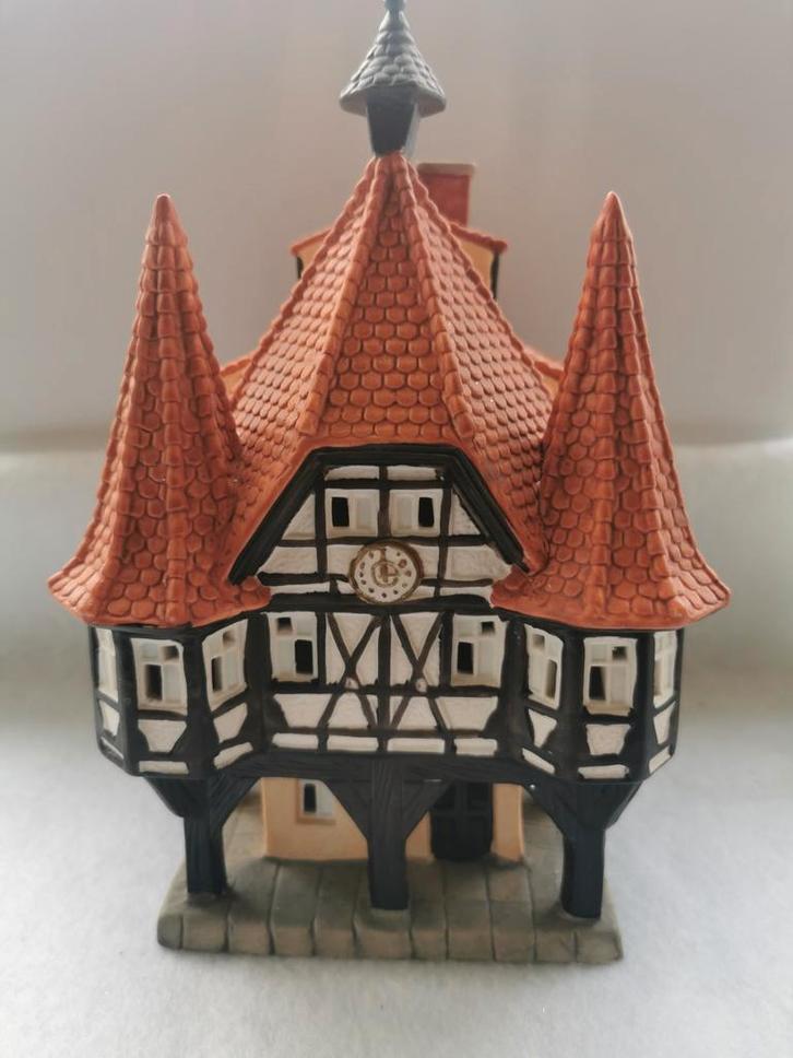 Porcelain huis van G. Wurm voor in de kerstdorp, Diversen, Kerst, Gebruikt, Ophalen of Verzenden
