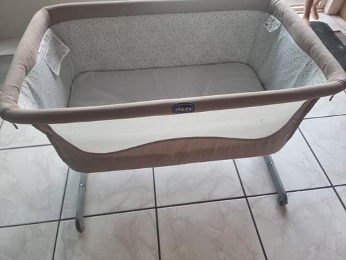Chicco Wiegje / Co-Sleeper – Lichtgrijs – In goede staat, Kinderen en Baby's, Babywiegjes en Ledikanten, Zo goed als nieuw, Wieg