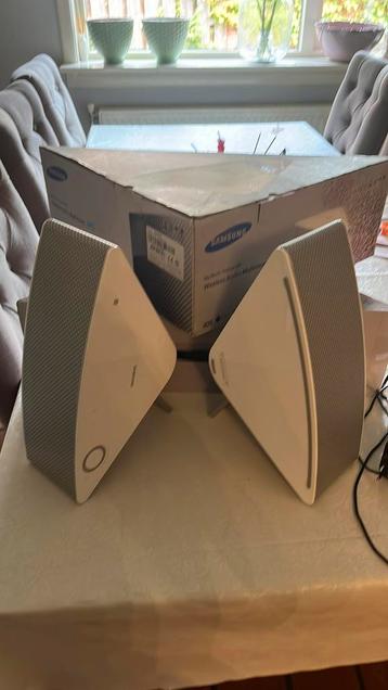 Samsung WAM551 2x beschikbaar voor biedingen