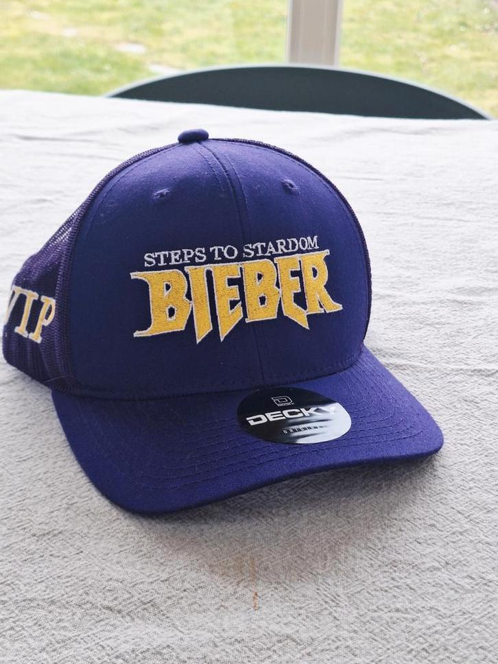 Justin Bieber Pet - Zo goed als nieuw!, Kleding | Dames, Hoeden en Petten, Zo goed als nieuw, Pet, One size fits all, Ophalen of Verzenden